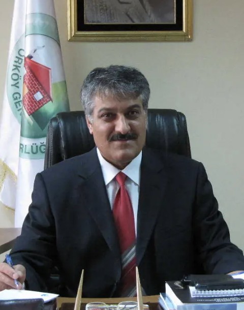 Prof. Dr. Mustafa Kemal Yalınkılıç 25 28