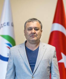 Doç. Dr. Celil Bozkurt 37 39