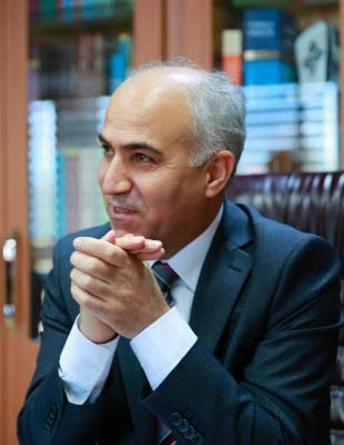 Prof. Dr. Bilal Çakıcı 6 9